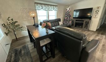 25 Park Ln, Arundel, ME 04046