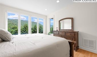 2181 Broadstone Rd, Banner Elk, NC 28604