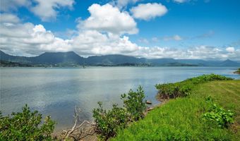 44-375 Kaneohe Bay Dr, Kaneohe, HI 96744