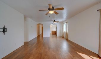 6808 Candelia NW Ave, Albuquerque, NM 87114