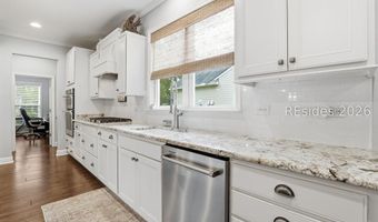 25 Weeping Willow Dr, Bluffton, SC 29910