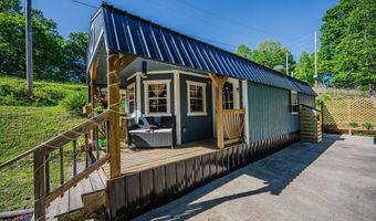 22 Randa Smith Rd, Beattyville, KY 41311