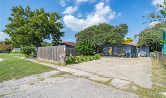252 S 8th St, Aransas Pass, TX 78336