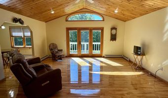 170 Sunrise Ave, Barton, VT 05822
