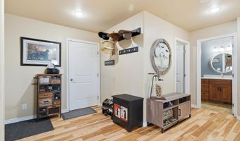 5742 Antelope Dr, Bar Nunn, WY 82601