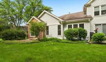2109 N Charter Point Dr, Arlington Heights, IL 60004