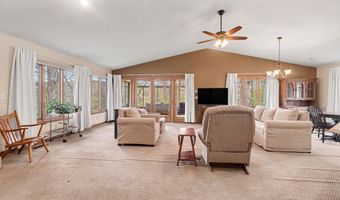 1890 Dillingham Dr, Allegan, MI 49010