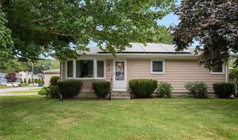 82 Sherry Ave, Bristol, RI 02809
