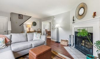 46 Pine Hill Dr, Bath, ME 04530