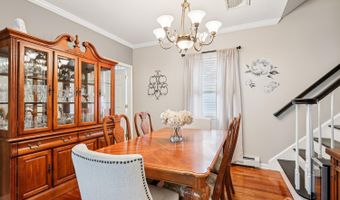 15 5th Ave, Avenel, NJ 07001