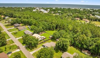 20 Chantilly Ter, Bay St. Louis, MS 39520