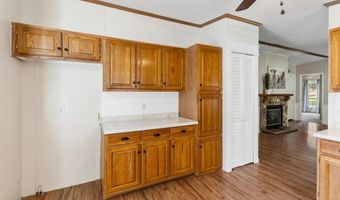 203 Edgewood St, Ballard, WV 24918