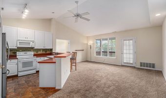 1493 Fox Pointe Cir 74, Ann Arbor, MI 48108