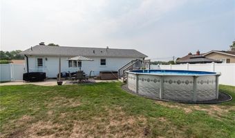 14 Wenscott Ln, North Providence, RI 02904