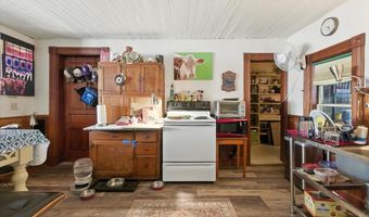 1433 N 116 Rd, Bristol, VT 05443