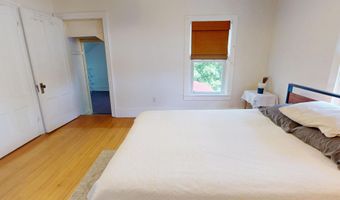 21 Fern St, Bangor, ME 04401