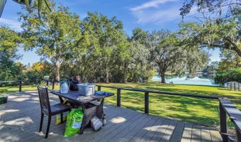 733 OVERLOOK Dr, Apopka, FL 32703