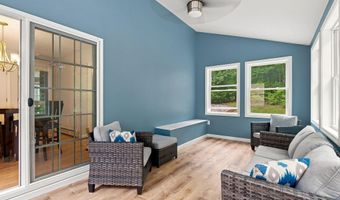 82 Pine Meadows Cir, Bennington, NH 03442