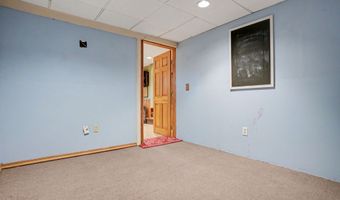13 Governors Ln, Bethel, CT 06801