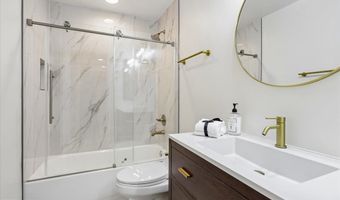 42855 CHATELAIN Cir, Ashburn, VA 20148