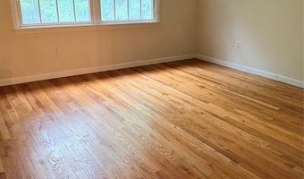 63 TROTTERS Ln 63, Allendale, NJ 07401