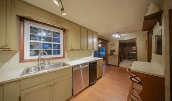 4 Orange Ln, Arkansas City, KS 67005