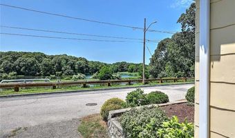 59 Booth Ave, East Providence, RI 02915