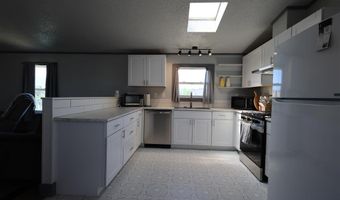 24 Oak Dr, Cody, WY 82414