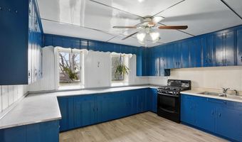 4506 220th Trl, Amana, IA 52203
