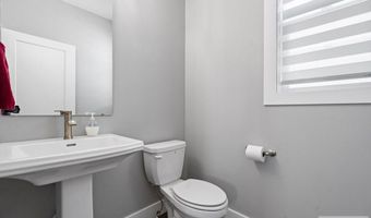 6147 Beacon Ln, Chubbuck, ID 83202