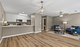 2428 UNIVERSITY Dr 403, Auburn, AL 36830