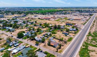323 L St, Carlsbad, NM 88220