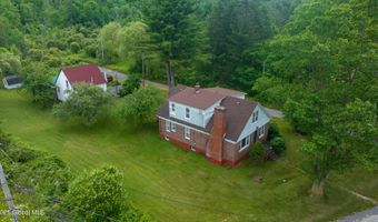 234 Log City Rd, Amsterdam, NY 12010