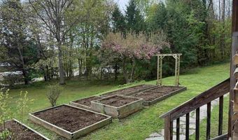 28 Greenleaf St, Brattleboro, VT 05301