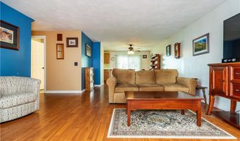 100 Scenery Ln, Johnston, RI 02919