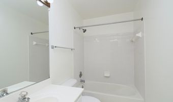 5236 BALLYCASTLE Cir, Alexandria, VA 22315