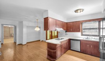 3908 SHORT HILL Dr, Allentown, PA 18104