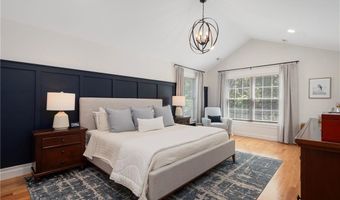 105 Hunting Hill Dr, Cumberland, RI 02864