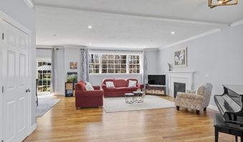 11 Wilson Rd, Berlin, MA 01503