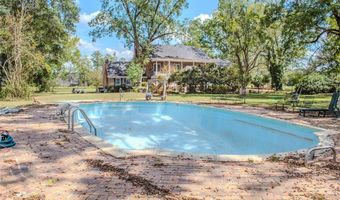 601 N Pickett St, Autaugaville, AL 36003