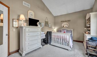 880 Shadow Creek Trl, Amherst, OH 44001