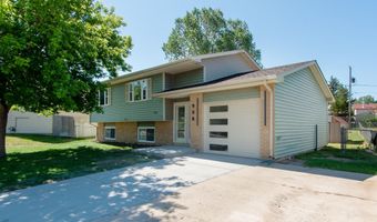908 CREST PARK Dr, Cheyenne, WY 82001