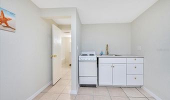 412 OAK St, Auburndale, FL 33823