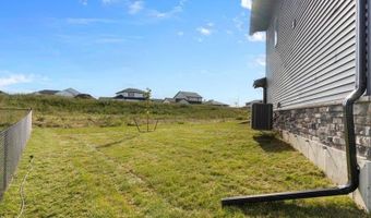 1165 Salm Dr, North Liberty, IA 52317