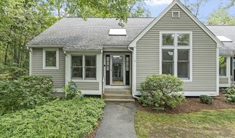 32 Brewster Ln 32, Acton, MA 01720