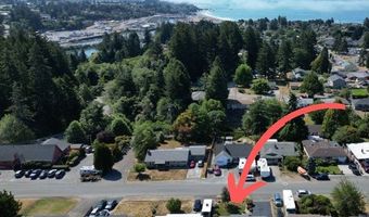 420 FIR St, Brookings, OR 97415