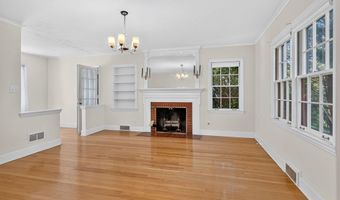 6 Loudon Pkwy, Albany, NY 12211