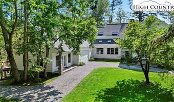140 Library Ln, Banner Elk, NC 28604