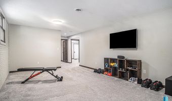 1212 E Cedar St, Brandon, SD 57005