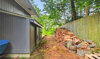 554 E River View Dr, Austinburg, OH 44010